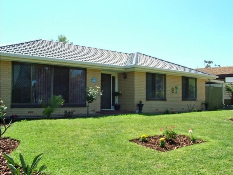 33 Midhurst Avenue CHRISTIE DOWNS 5164, Christie Downs SA 5164