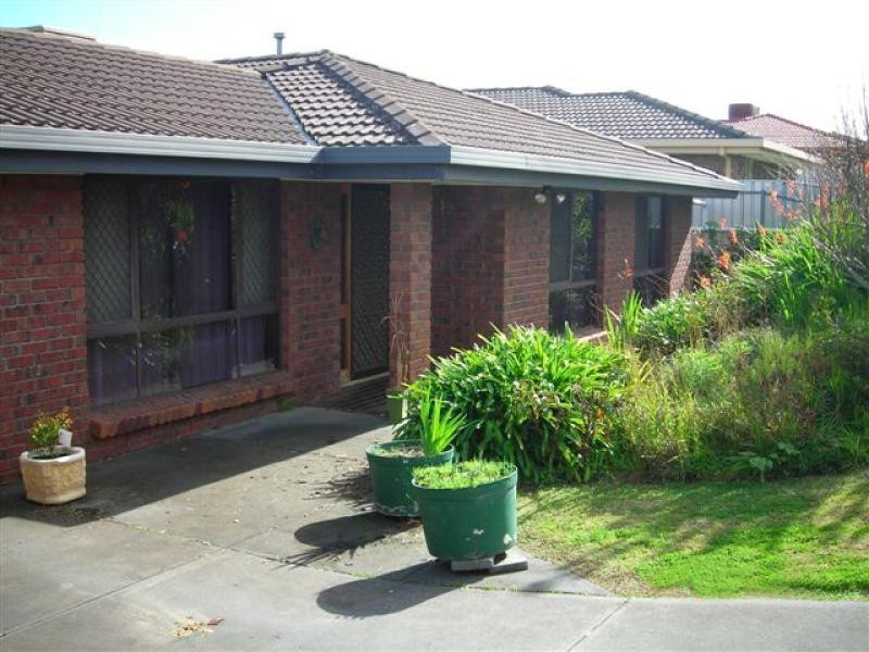 13 Kingswood Avenue ONKAPARINGA HILLS 5163, Onkaparinga Hills SA 5163