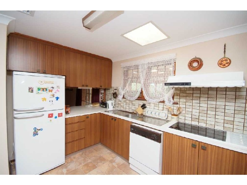 17 Adela Crescent ATHELSTONE 5076, Athelstone SA 5076