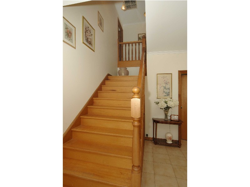 19 Bellview  Drive ATHELSTONE 5076, Athelstone SA 5076