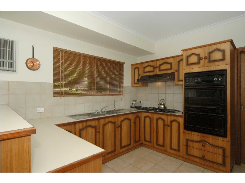 19 Bellview  Drive ATHELSTONE 5076, Athelstone SA 5076