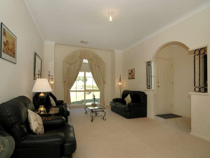 40 Tom Packer  Drive ATHELSTONE 5076, Athelstone SA 5076