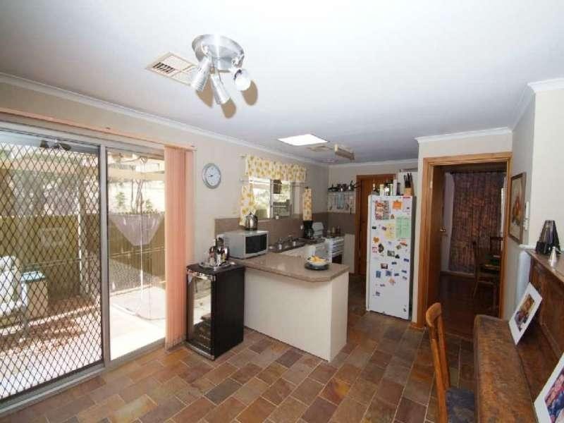 11 Cooinda Crescent ATHELSTONE 5076, Athelstone SA 5076