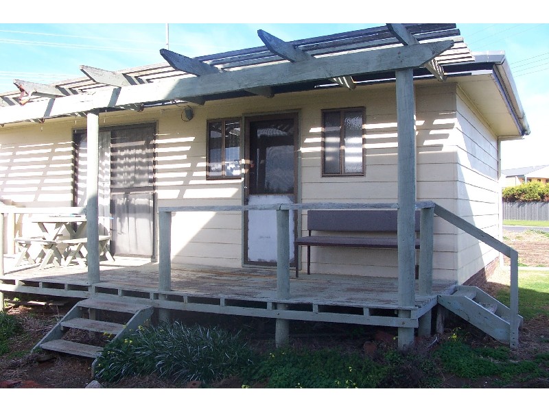 6 Chapman  Road MIDDLETON 5213, Middleton SA 5213