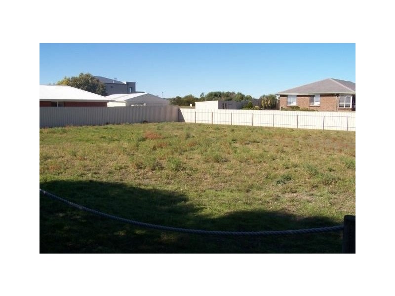 61 Excellsior  Parade HINDMARSH ISLAND 5214, Hindmarsh Island SA 5214