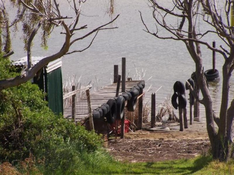 11 Captain Sturt  Parade HINDMARSH ISLAND 5214, Hindmarsh Island SA 5214