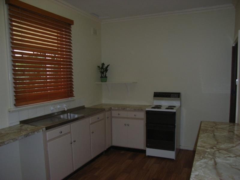 18 Frith  Street ELIZABETH GROVE 5112, Elizabeth Grove SA 5112
