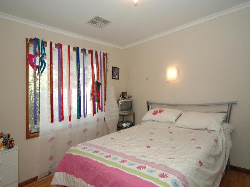 2 Winston Avenue PARALOWIE 5108, Paralowie SA 5108