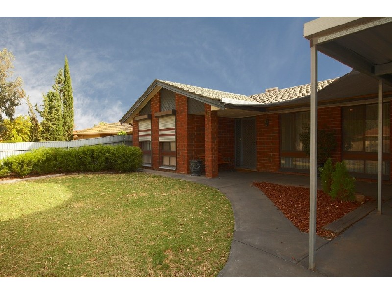 18 Tracey  Avenue PARALOWIE 5108, Paralowie SA 5108
