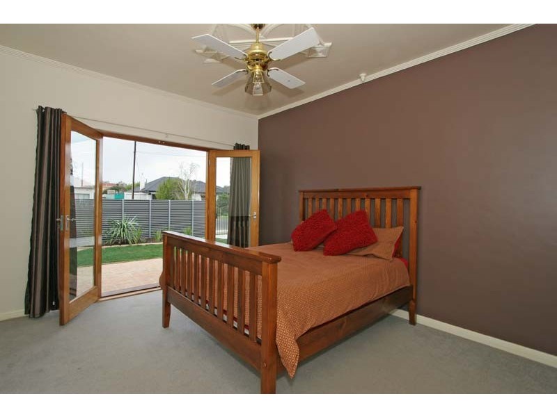 16 Lindsay  Street CAMDEN PARK 5038, Camden Park SA 5038