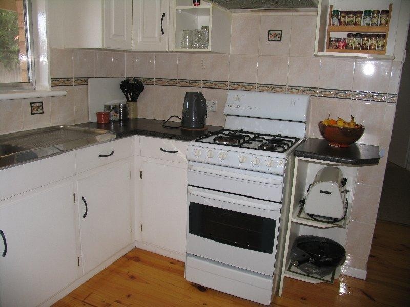 8 Avis Court VALLEY VIEW 5093, Valley View SA 5093