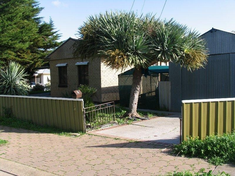 4  Glanton Crescent WINDSOR GARDENS 5087, Windsor Gardens SA 5087