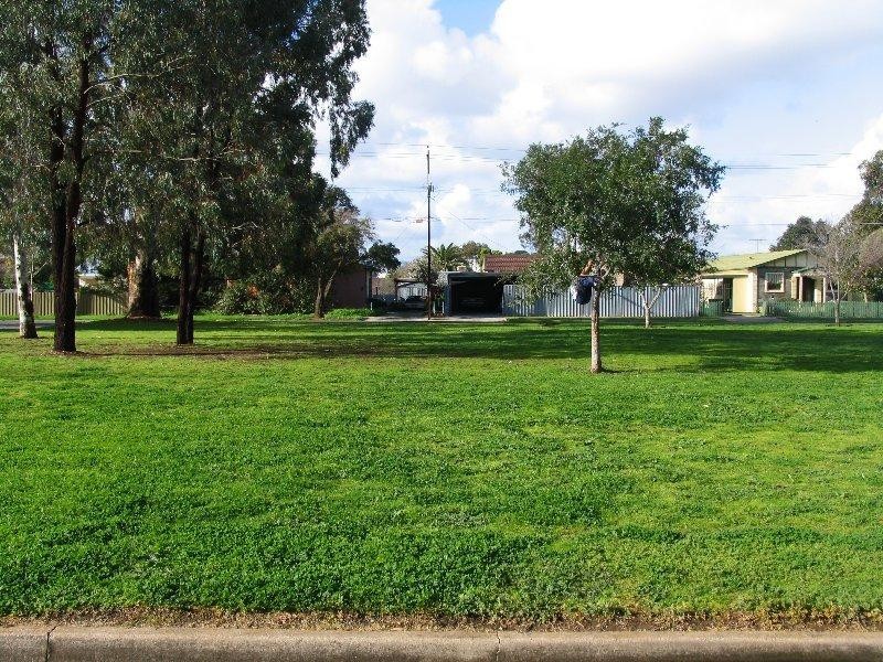 4  Glanton Crescent WINDSOR GARDENS 5087, Windsor Gardens SA 5087