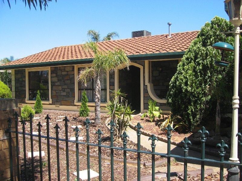 7 Oak Avenue BURTON 5110, Burton SA 5110