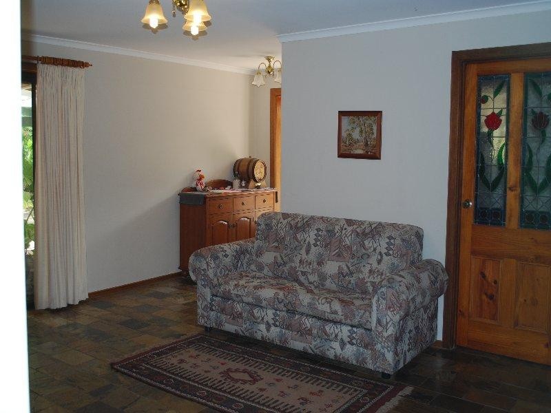 2 Nankeen Street MODBURY HEIGHTS 5092, Modbury Heights SA 5092