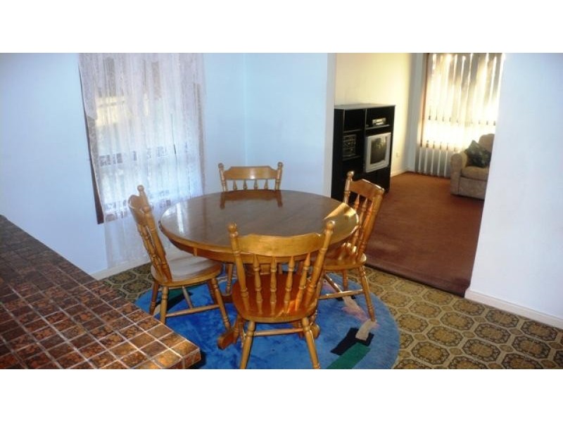 4 Westmoreland  Avenue LARGS NORTH 5016, Largs North SA 5016