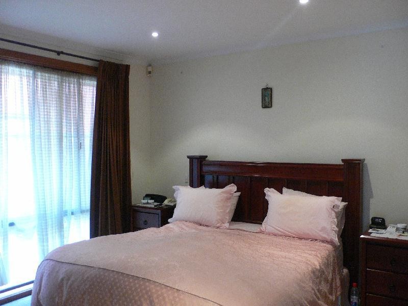 4 Kerr Grove WEST LAKES 5021, West Lakes SA 5021