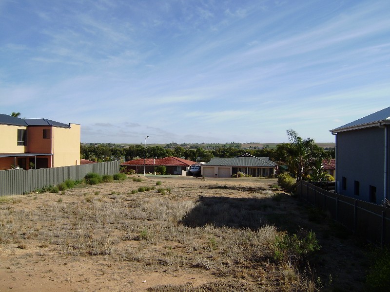 - Riverglen  Drive WHITE SANDS 5253, White Sands SA 5253