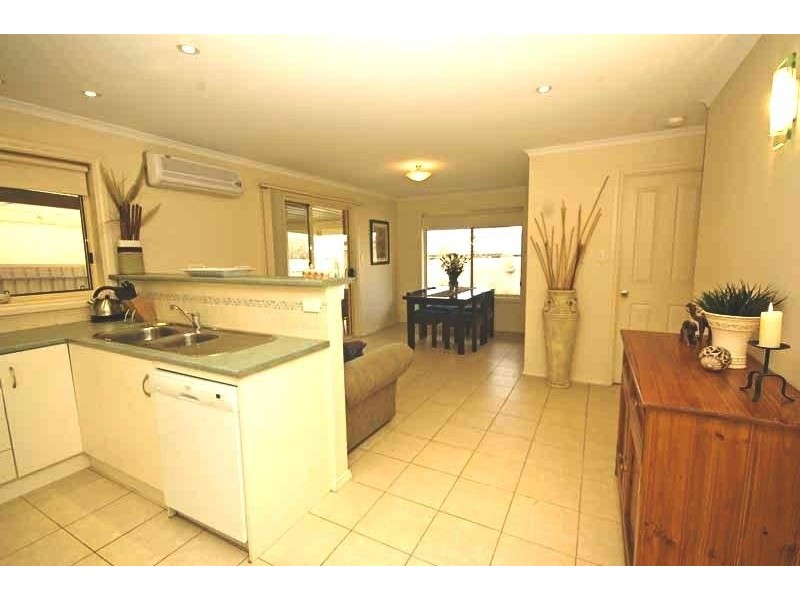 18 Parkview  Drive MOUNT BARKER 5251, Mount Barker SA 5251