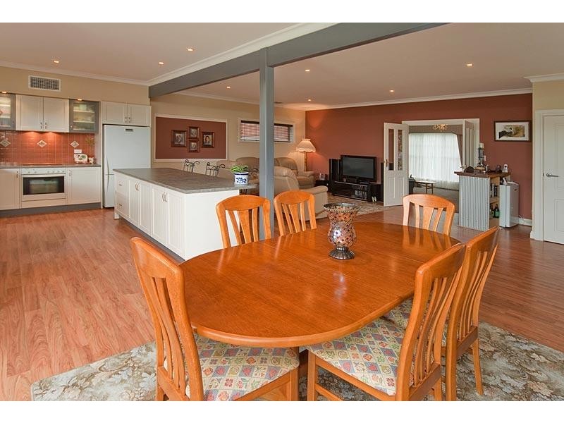 15 Silverwood Drive MOUNT BARKER 5251, Mount Barker SA 5251