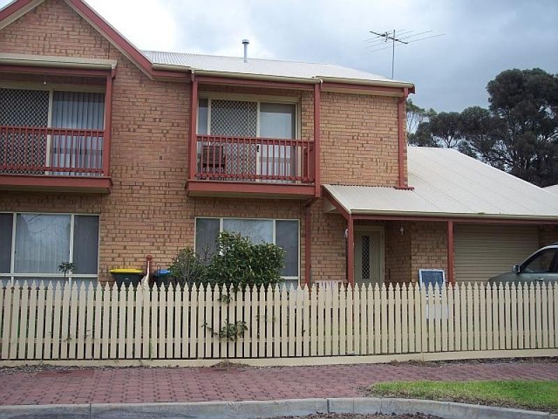 39 Kirkby Circuit GREENACRES 5086, Greenacres SA 5086