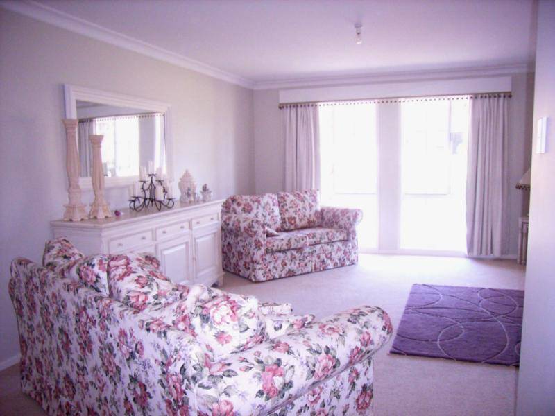 18 Bataan Circuit BATEAU BAY 2261, Bateau Bay NSW 2261