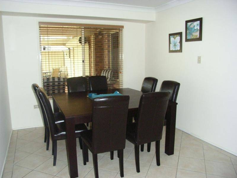 10 Scarborough Place BATEAU BAY 2261, Bateau Bay NSW 2261