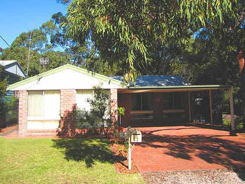 9 Altona Avenue BATEAU BAY 2261, Bateau Bay NSW 2261