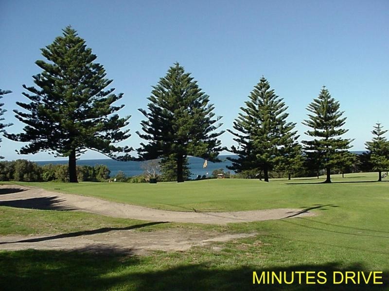 1 Shakespeare Avenue BATEAU BAY 2261, Bateau Bay NSW 2261