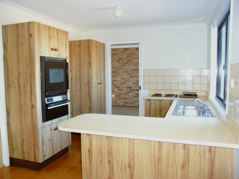 27 Valley View  Road BATEAU BAY 2261, Bateau Bay NSW 2261