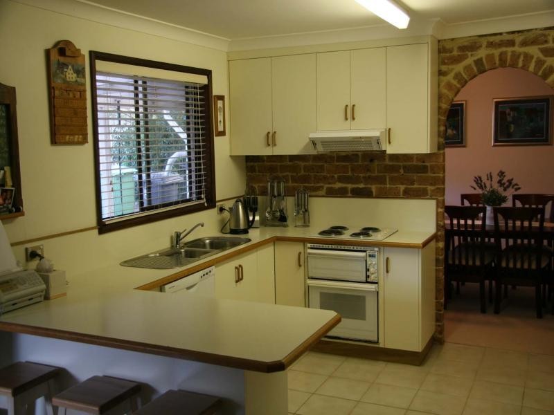 8 Belford Avenue BATEAU BAY 2261, Bateau Bay NSW 2261