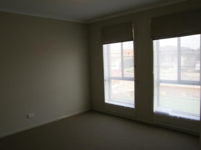 8 Neilson Court MUNNO PARA WEST 5115, Munno Para West SA 5115