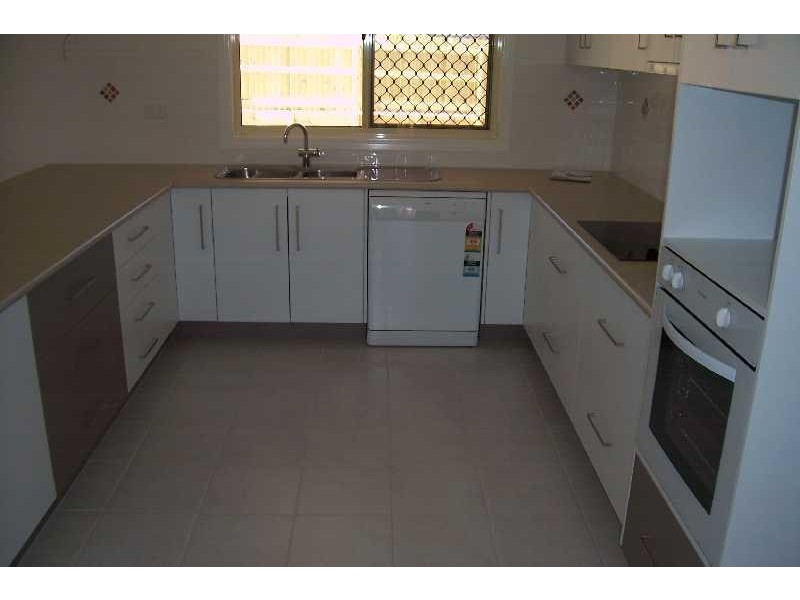 38 Bauhinia Street BOYNE ISLAND 4680, Boyne Island QLD 4680