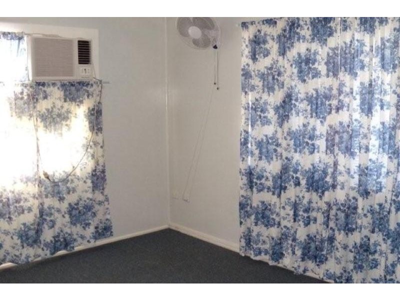 3 Rossella Street WEST GLADSTONE 4680, West Gladstone QLD 4680