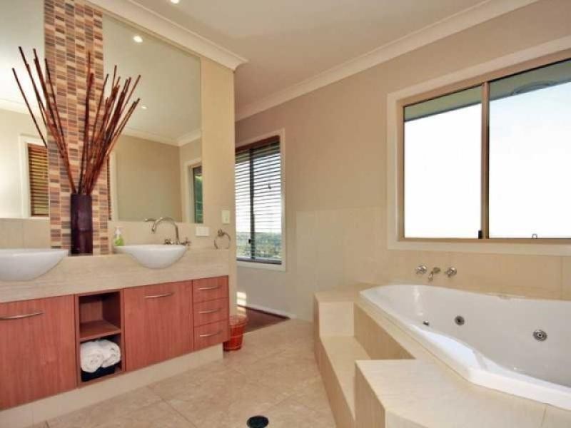 32 Utopia Court TALLAI 4213, Tallai QLD 4213