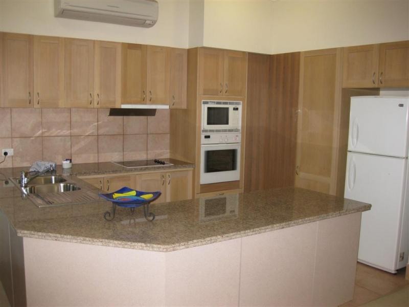 100 Old Burleigh Road BROADBEACH 4218, Broadbeach QLD 4218