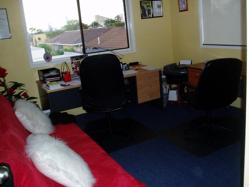 6/14 Christina Court  MERMAID WATERS 4218, Mermaid Waters QLD 4218