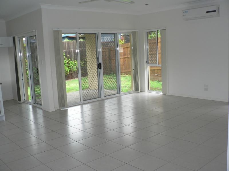 2 Pauls Lane VARSITY LAKES 4227, Varsity Lakes QLD 4227