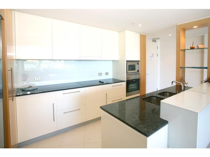 17 Albert Avenue BROADBEACH 4218, Broadbeach QLD 4218