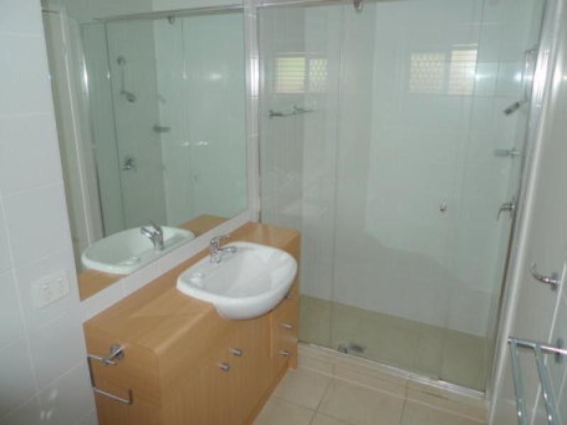 45 Coogeen Street BUNDALL 4217, Bundall QLD 4217