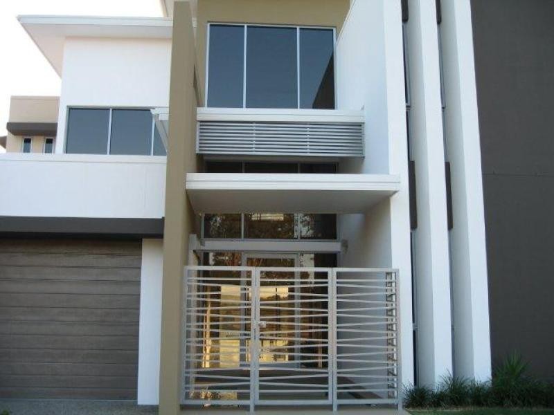 1026 Lakeview  Terrace BENOWA 4217, Benowa QLD 4217