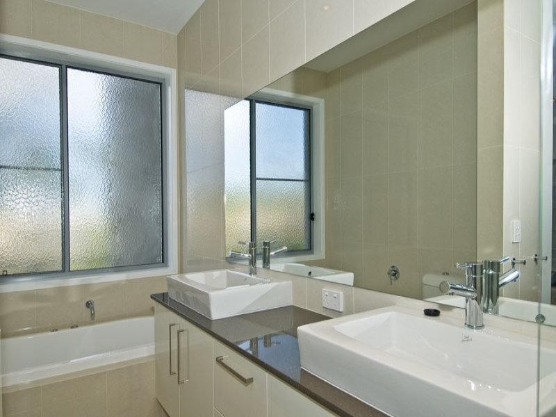 5023A Riverwood Grove  BENOWA 4217, Benowa QLD 4217