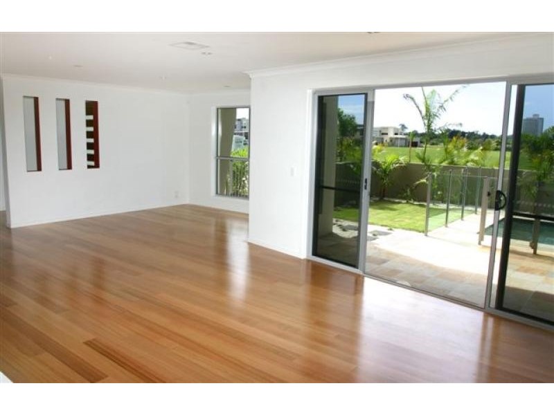 4024B Quayside BENOWA 4217, Benowa QLD 4217