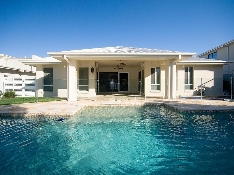 6010 The Boulevard  BENOWA 4217, Benowa QLD 4217