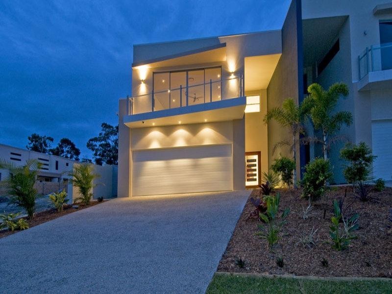 8006B Vista Drive  BENOWA 4217, Benowa QLD 4217