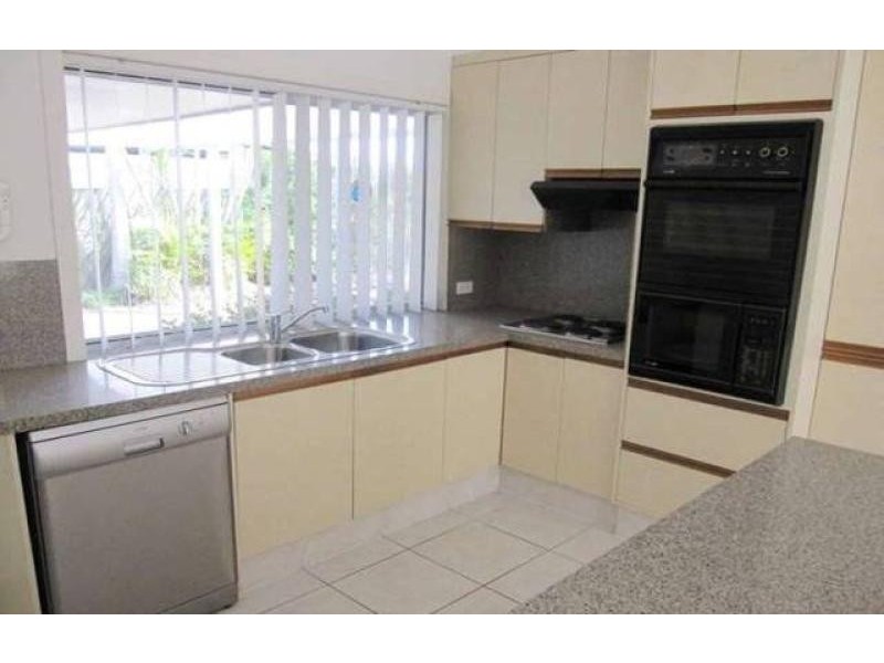 11 Platypus Avenue SORRENTO 4217, Sorrento QLD 4217