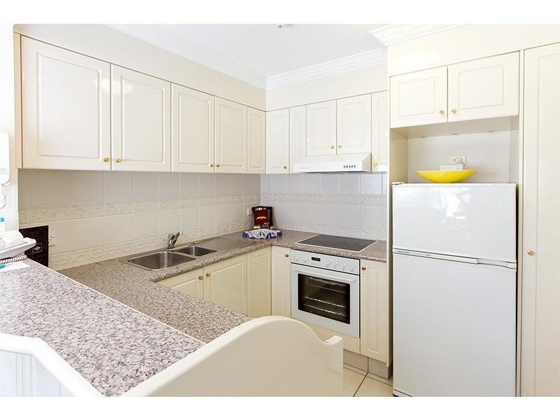 24 2305 Queensland  Avenue BROADBEACH 4218, Broadbeach QLD 4218