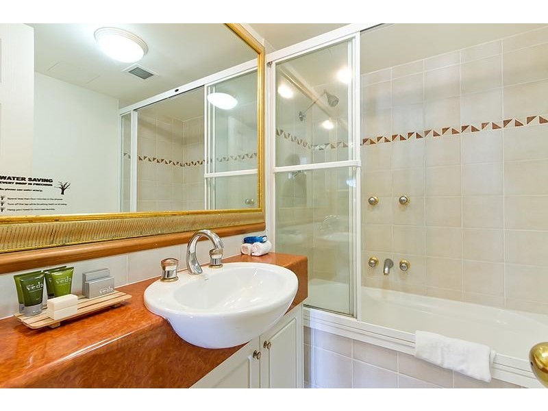 24 2305 Queensland  Avenue BROADBEACH 4218, Broadbeach QLD 4218