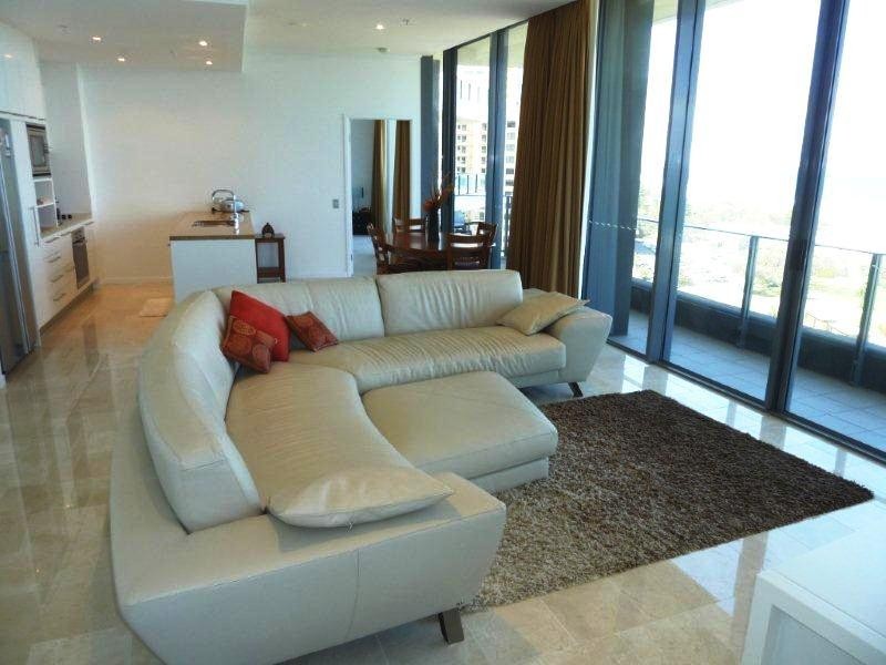 173 Old Burleigh Road BROADBEACH 4218, Broadbeach QLD 4218