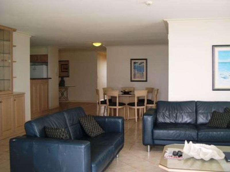 122  Old Burleigh Road  BROADBEACH 4218, Broadbeach QLD 4218